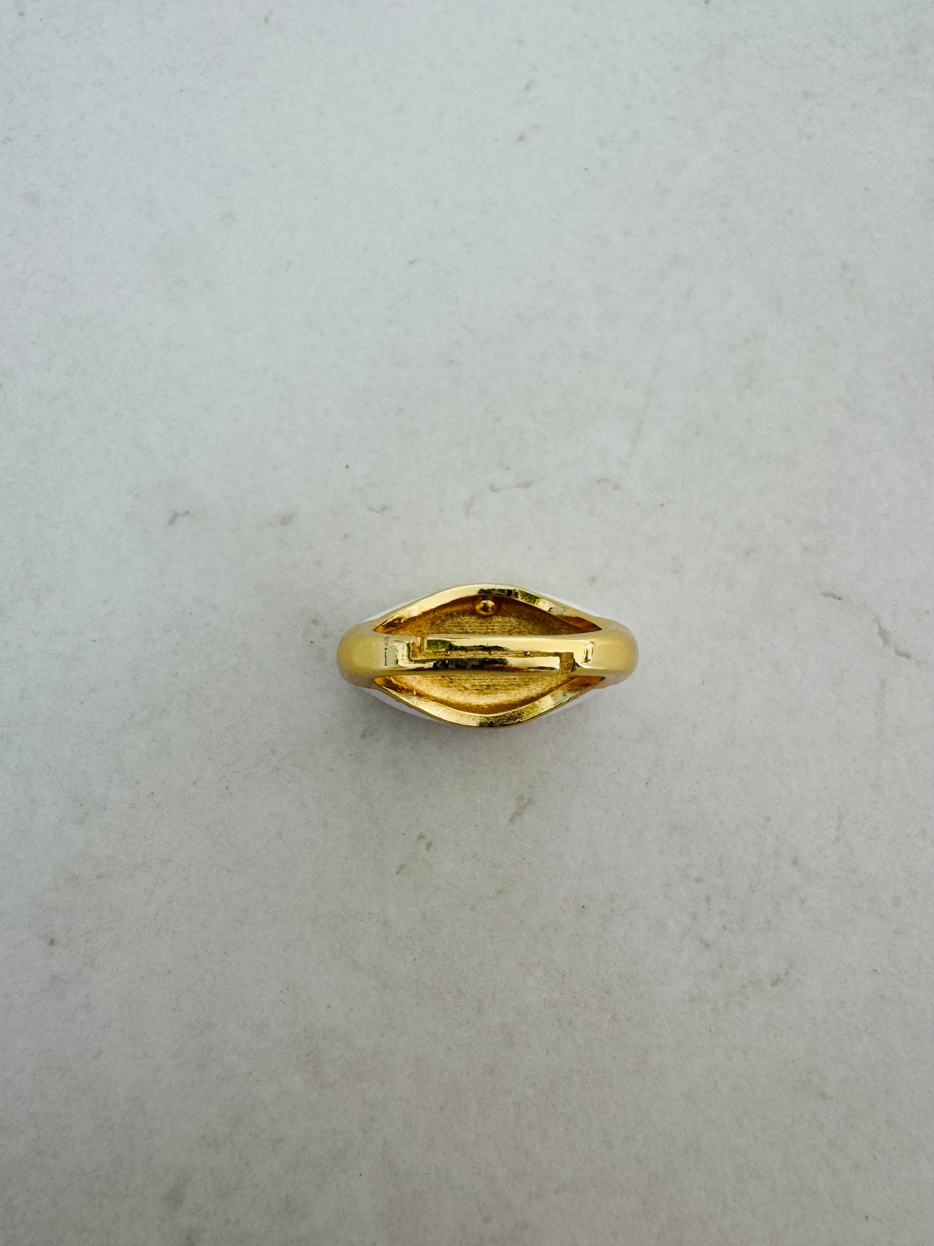 The Monochrome Eye Ring
